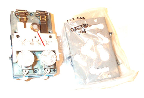 Siemens Building Technology 193-215 Thermostat