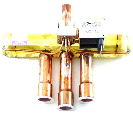 Carrier EF17BZ251 Valve