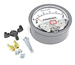 Dwyer Instruments 2005 Pressure Gage