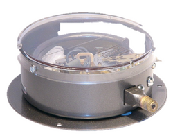 Dwyer Instruments DA-33-2-9 Pressure Switch