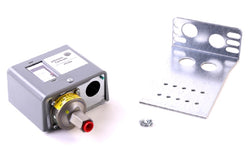 Johnson Controls P70AA-5 Pressure Control